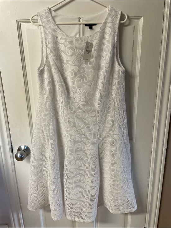Lane Bryant Dresses & Skirts - Lane Bryant white sleeveless fit&flare midi dress NWT women’s size 14-16